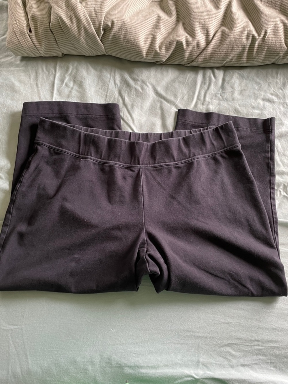 Lands' End Women's Capris in black